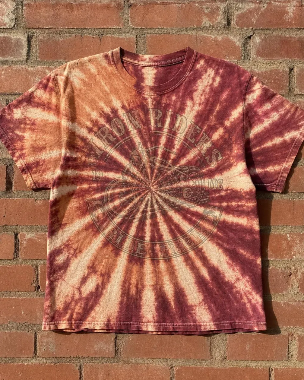 DIY Fashion: 5 Ways to Bleach & Distress Your Own Vintage Graphic Tees